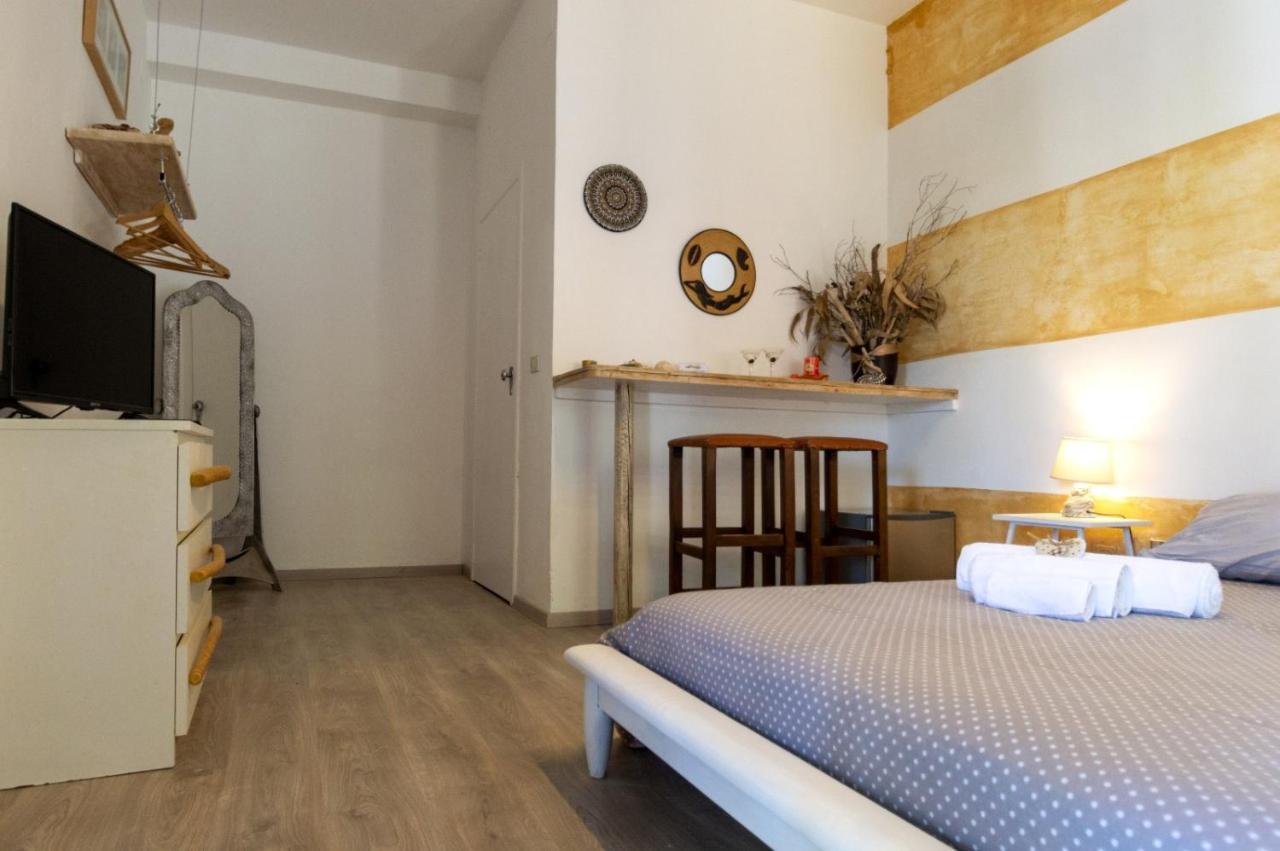 Villa Edwige B&B Кастеллабате Экстерьер фото